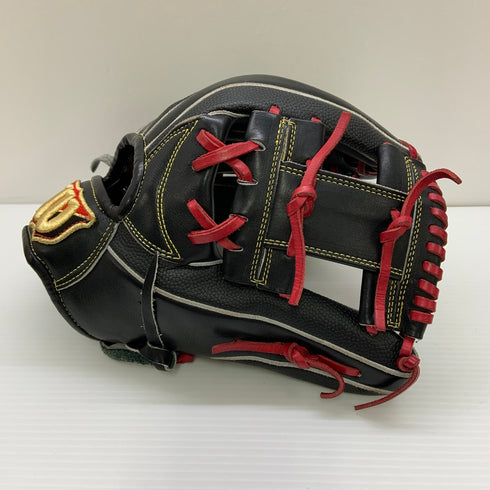 ウィルソン Wilson ウィルソンスタッフ Wilson Staff 軟式 大人 一般 内野手用 グローブ グラブ 右投げ 中古品 野球 9611