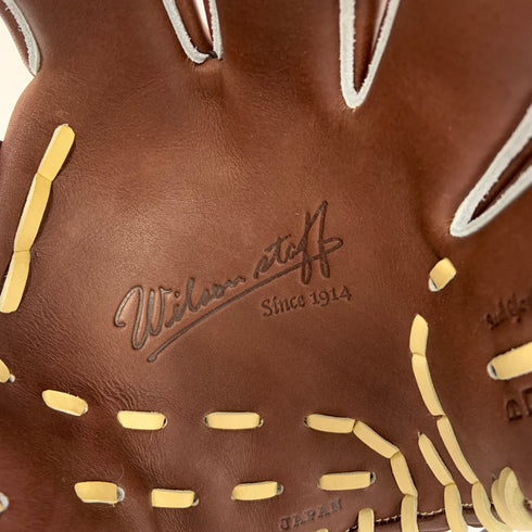 ウィルソン Wilson ウィルソンスタッフ 硬式 大人 一般 内野手用 グローブ グラブ 右投げ WBW102896 タグ付き グローブ袋付き 野球 7992