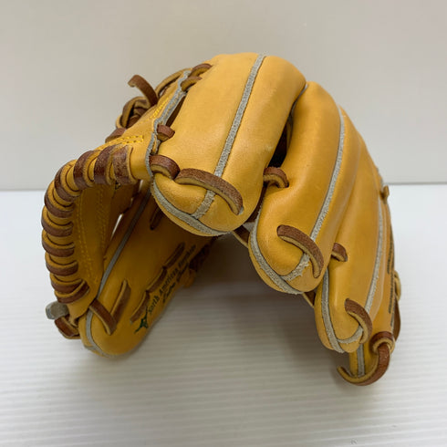 ミズノ MIZUNO ミズノプロ 硬式 大人 一般 内野手用 グローブ グラブ 右投げ 2GW18504 中古品 野球 7115