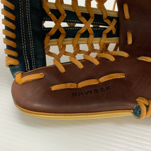 ウィルソン Wilson ワナビーヒーロー 軟式 大人 一般 オールラウンド グローブ グラブ 右投げ RHW95F 中古品 野球 6327