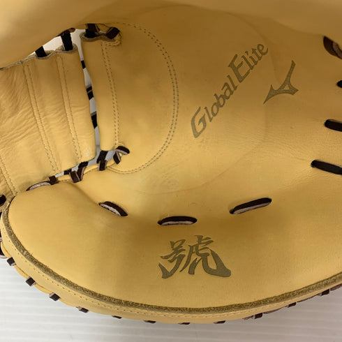 ミズノ MIZUNO グローバルエリート 軟式 大人 一般 キャッチャーミット 捕手 グローブ グラブ 右投げ 1AJCR32510 中古品 グローブ袋付き 野球 7956