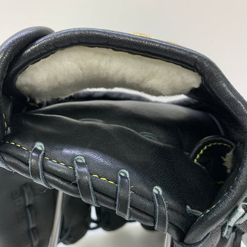 ウィルソン Wilson ウィルソンスタッフ 硬式 大人 一般 内野手用 グローブ グラブ 右投げ WTAHWSD6H 中古品 野球 7184
