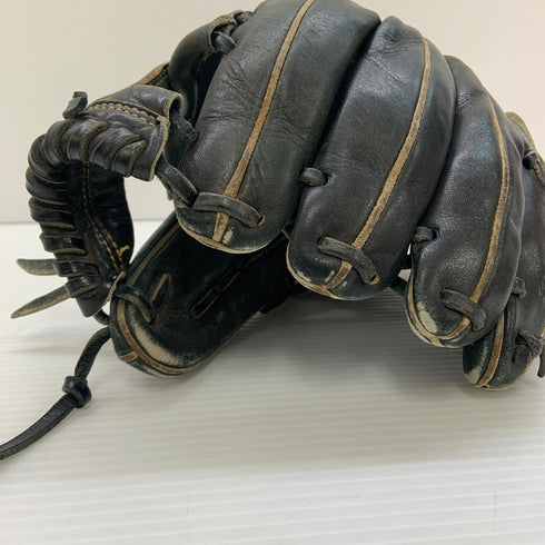 ミズノ MIZUNO グローバルエリート 軟式 大人 一般 内野手用 グローブ グラブ 右投げ 1AJGR90003 中古品 野球 8067