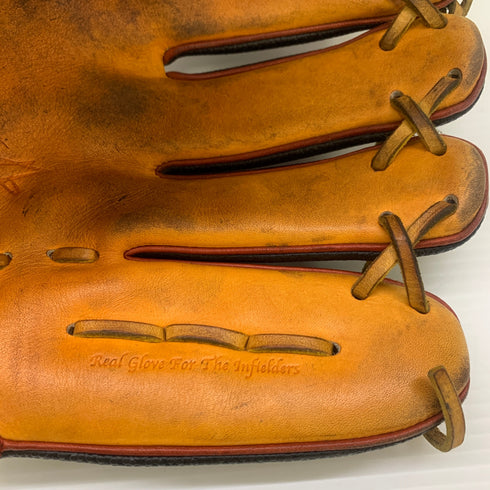 ウィルソン Wilson ウィルソンスタッフ Wilson Staff WTAHWO17B 硬式 大人 一般 内野手用 グローブ グラブ 右投げ 中古品 野球 9231