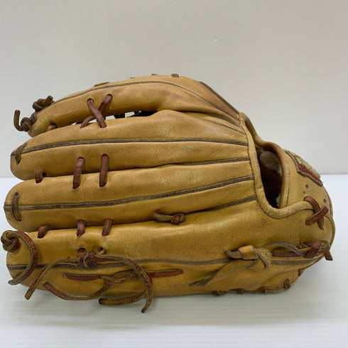 ウィルソン Wilson ウィルソンスタッフ Wilson Staff 硬式 大人 一般 外野手用 グローブ グラブ 右投げ 中古品 グローブ袋付き 野球 9407