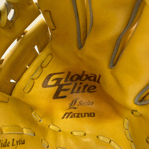 ミズノ MIZUNO グローバルエリート 硬式 大人 一般 投手用 グローブ ピッチャー グラブ 右投げ 2GW11001 中古品 グローブ袋付き 野球 8273